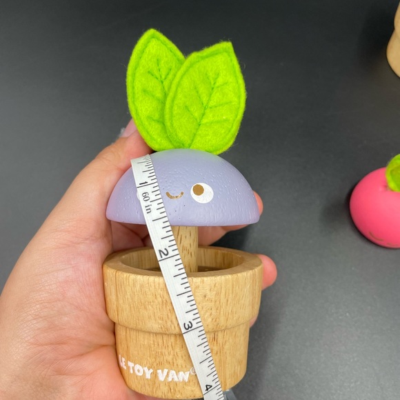 Le Toy Van stacking wooden Veggie Montessori toys - Picture 3 of 4